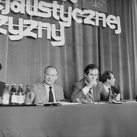Narada przedstawicieli nauki i gospodarki na Politechnice Wrocławskiej